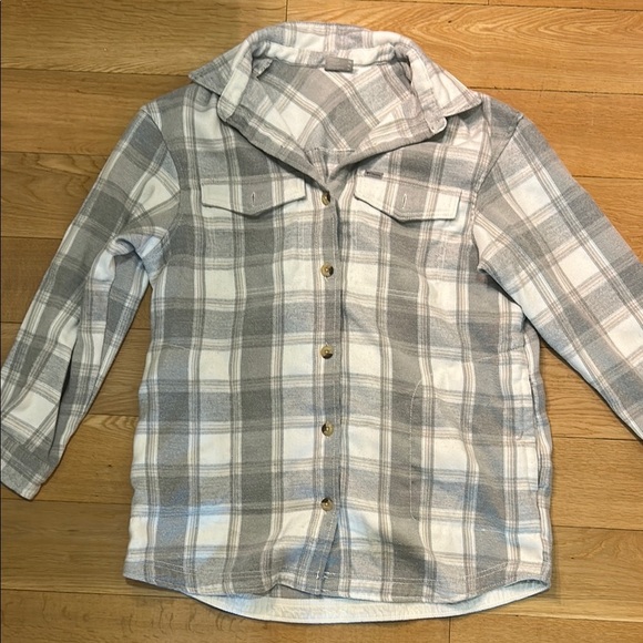 Columbia Gray and White Button Down Shacket with Soft Fabric - Picture 1 of 4